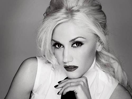 gwen stefani wedding makeup. Gwen Stefani debuts as L#39;Oreal