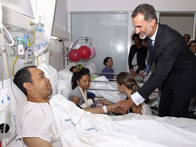 Image result for Barcelona van attack: Spain's king Felipe visits victims in hospital