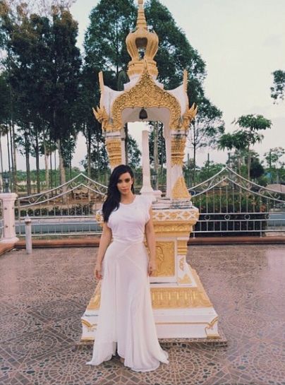 Kim Kardashian Wears Bridal Inspired Gown In Thailand Hello
