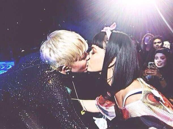 miley cyrus and katy perry