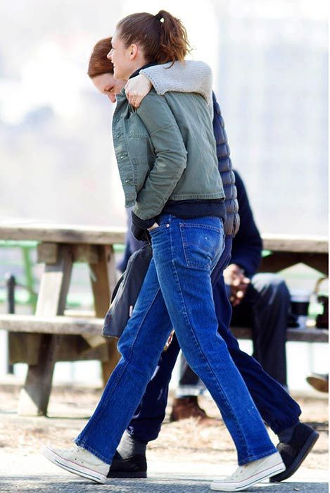 Kristen Stewart and Julianne Moore.