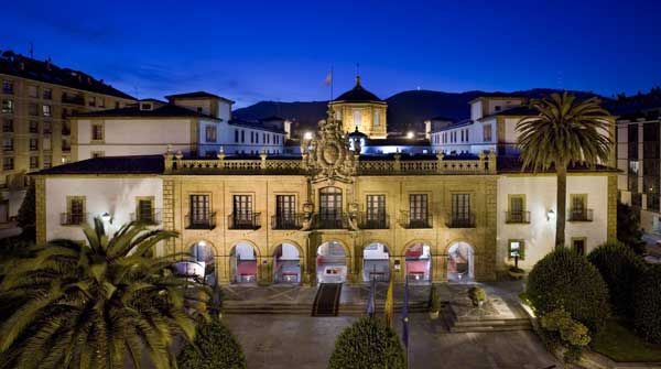   Hotel de la Reconquista 