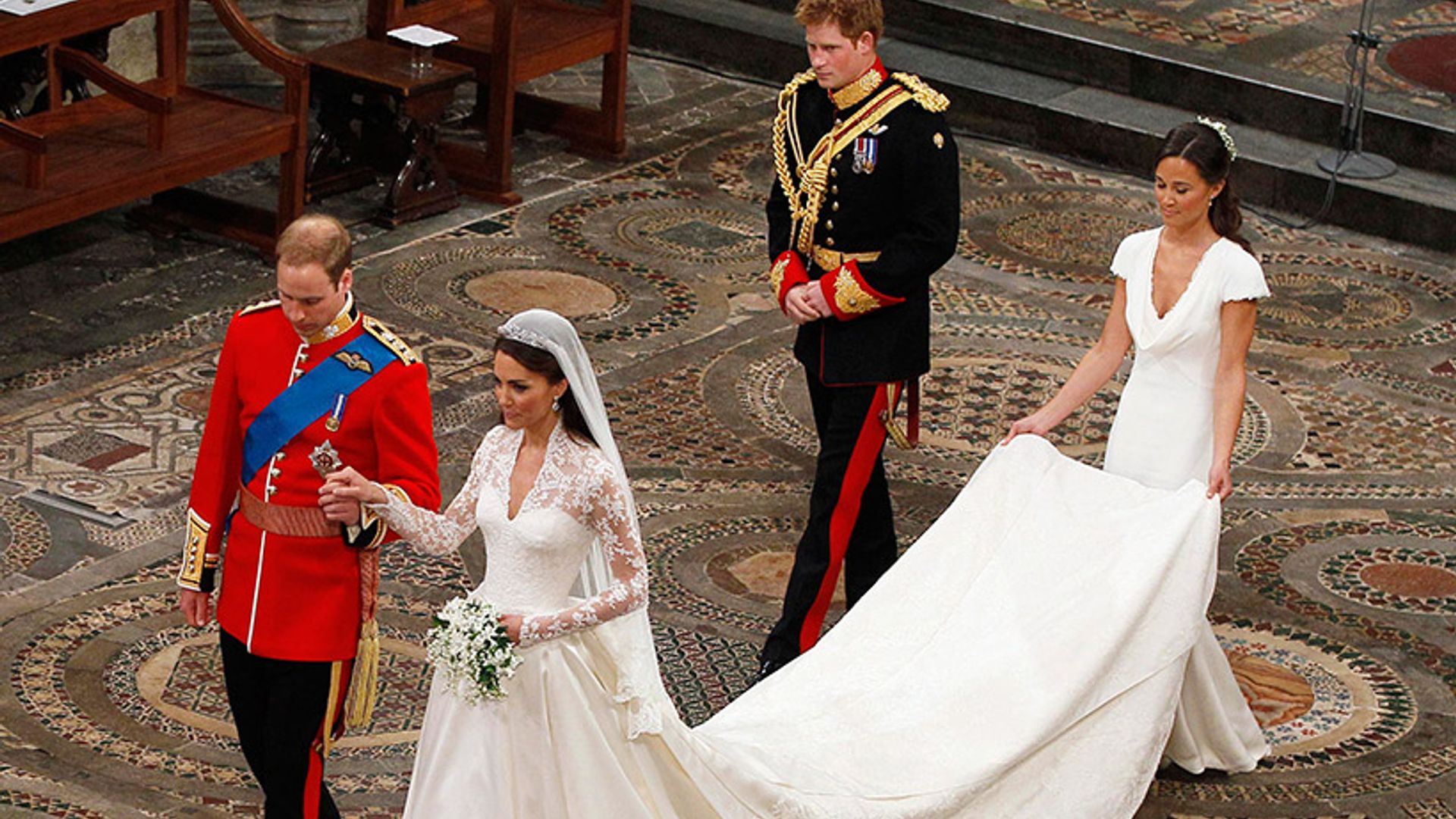 royal wedding prince harry meghan markle dress