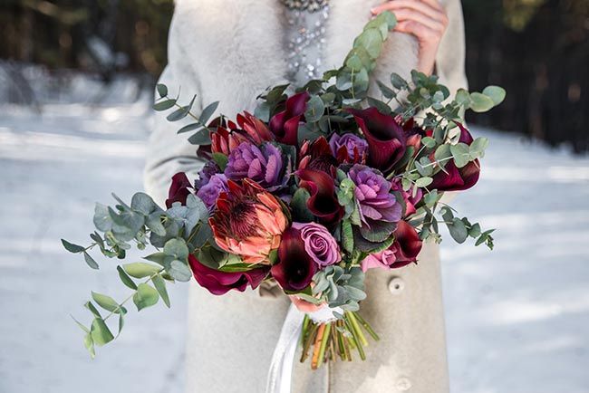 winter-wedding-bouquet