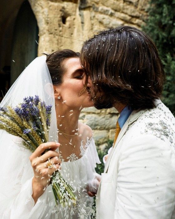 charlotte-dimitri-wedding-kiss