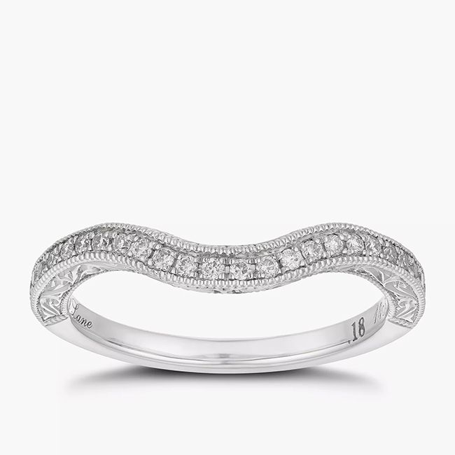 Ernest-Jones-Neil-Lane-diamond-wedding-ring