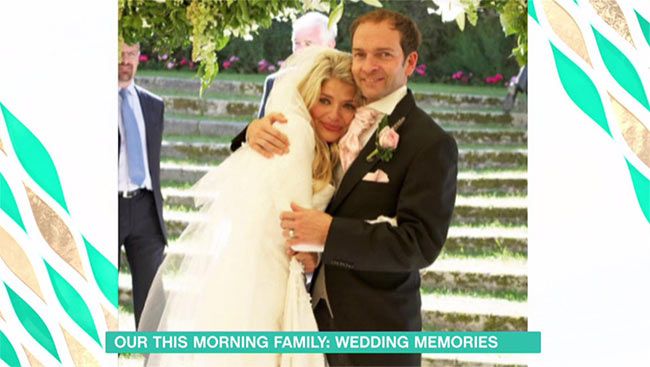 holly-willoughby-mariage-retour