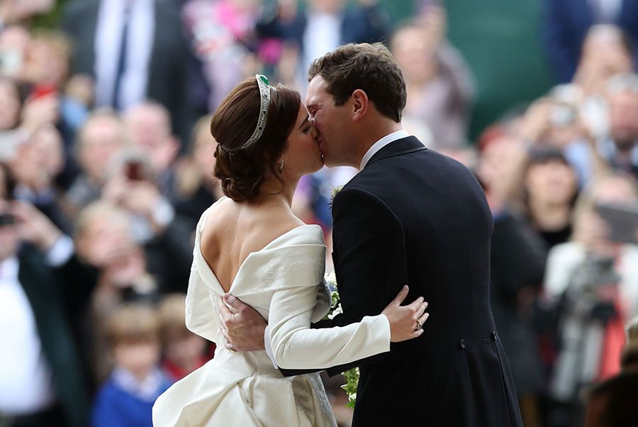 princess-eugenie-jack-kiss-royal-wedding