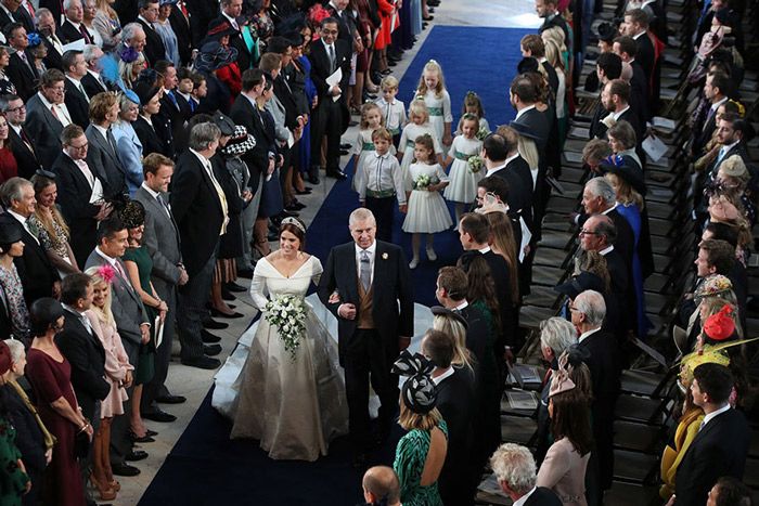 princess-eugenie-arrives-royal-wedding