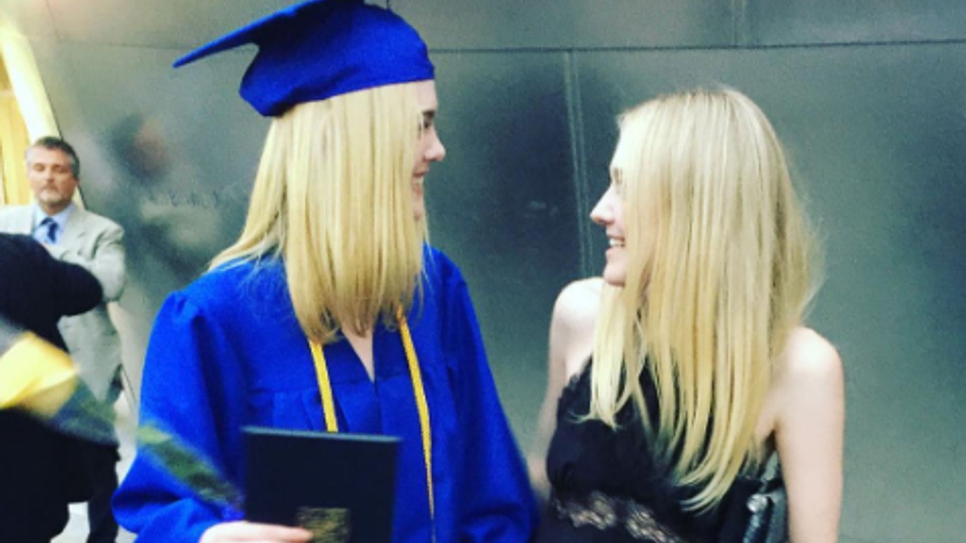 Class of 2016: Ariel Winter and Elle Fanning graduate from same LA high school that the Olsen girls attended