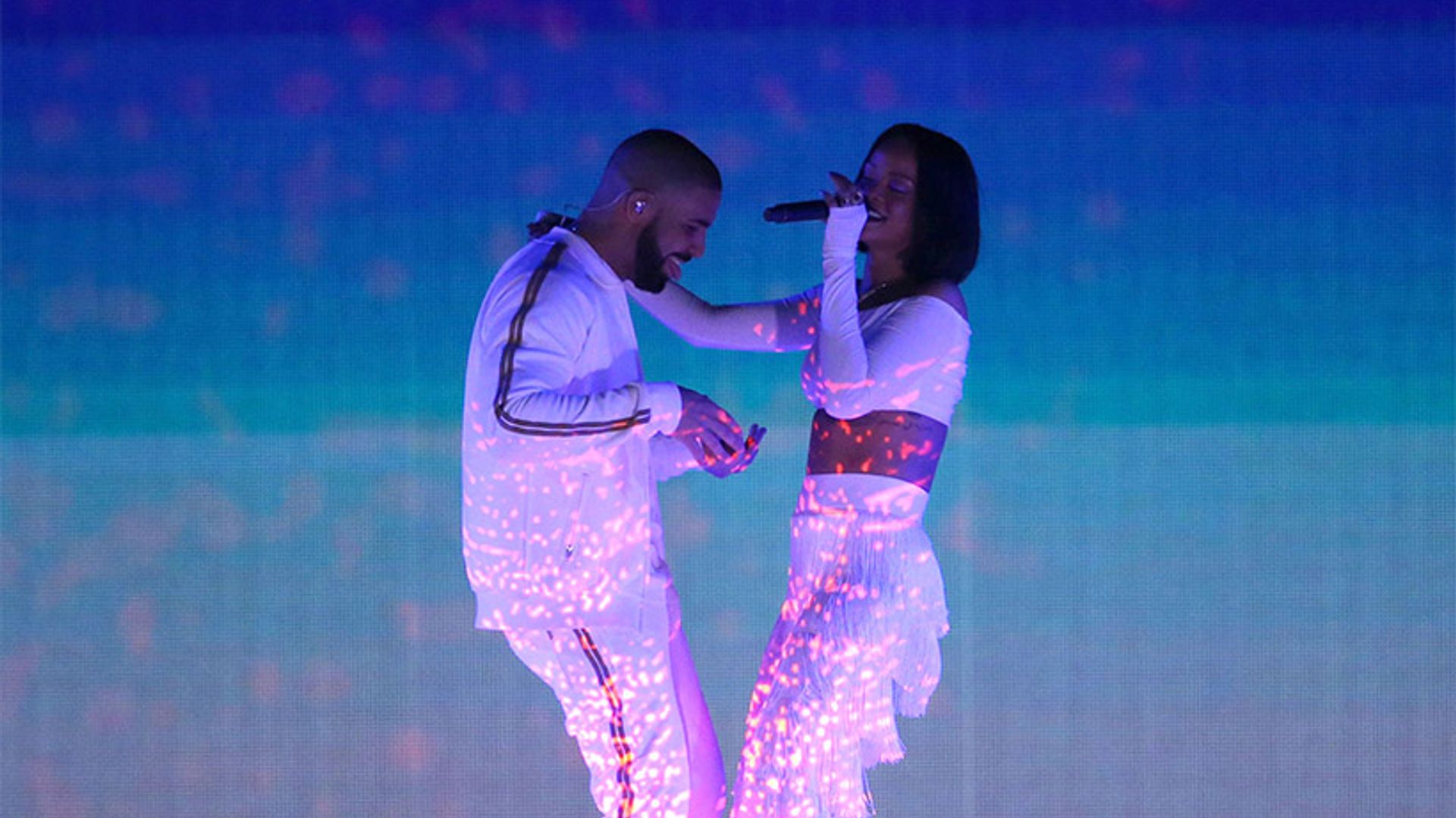 Are Rihanna and Drake finally officially a couple?