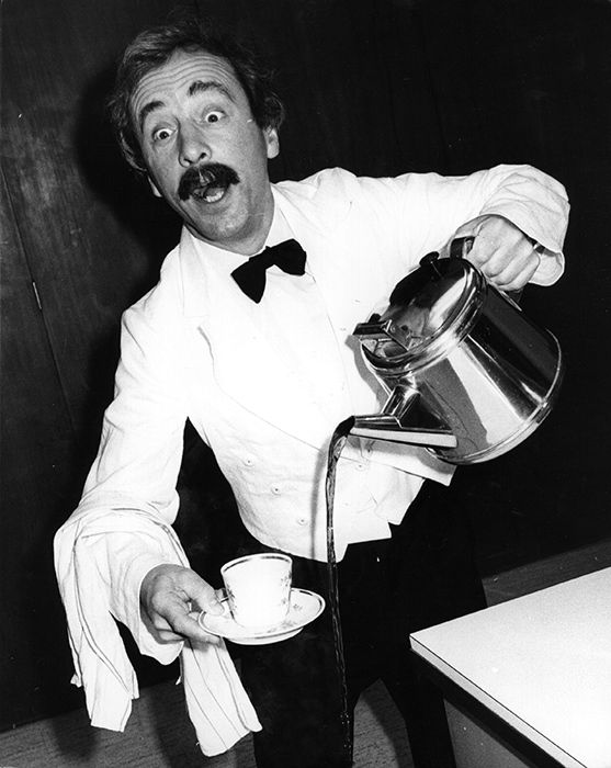 Andrew Sachs, who played Manuel in Fawlty Towers, has died aged 86