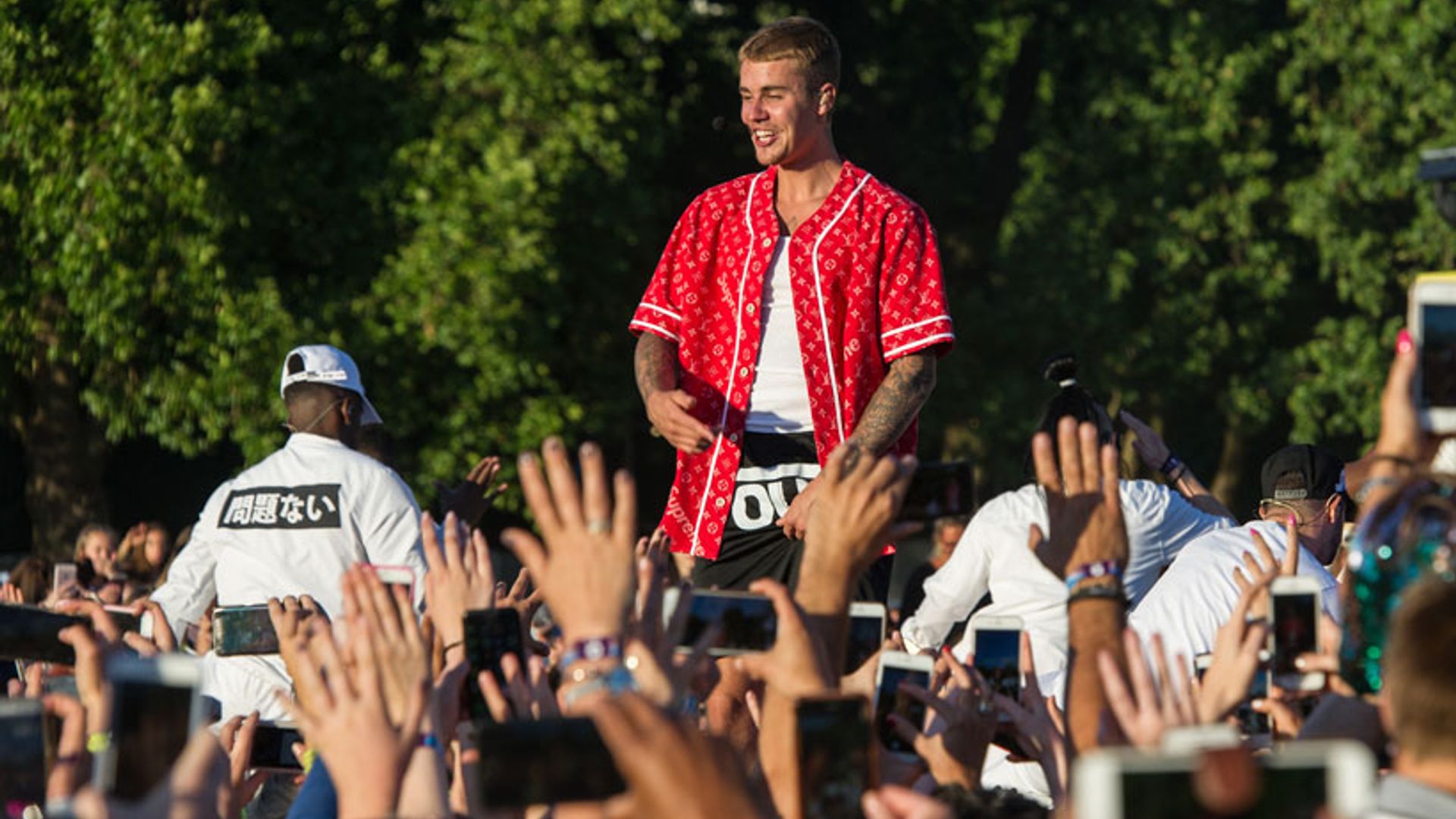 Justin Bieber wows celebrity audience at Hyde Park despite Vicks inhaler drama
