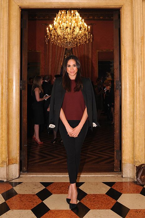 meghan-markle-attends-relaix-and-chateaux-dinner