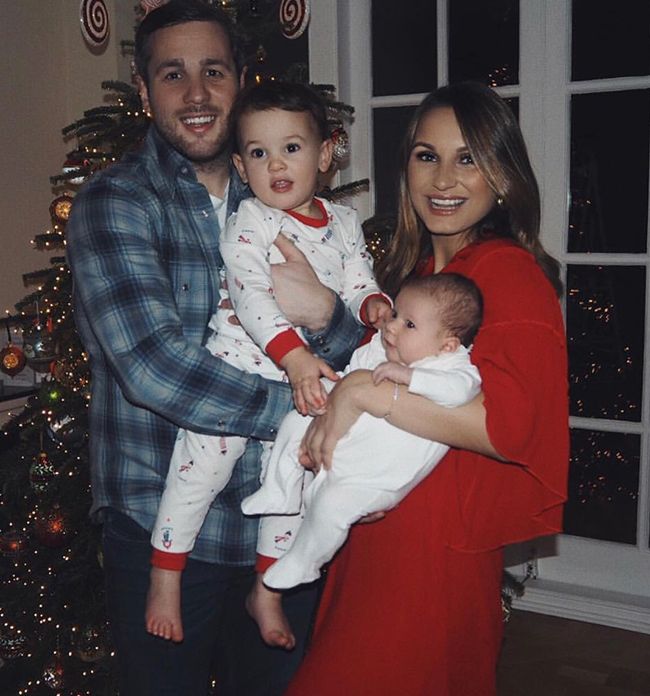 sam-faiers-instagram-family-christmas-picture