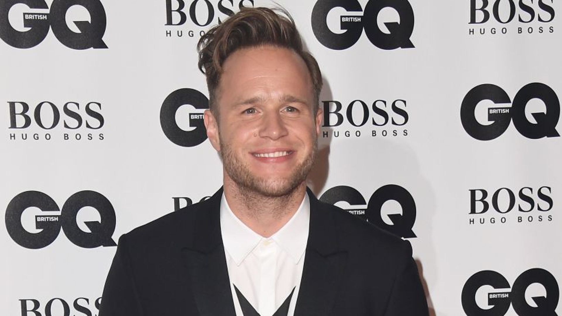 Olly-Murs-man-of-the-year-awards-red-carpet
