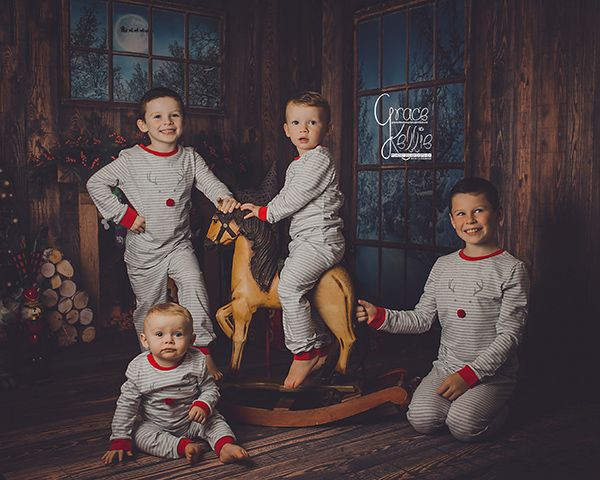 coleen-rooney-sons-in-christmas-card
