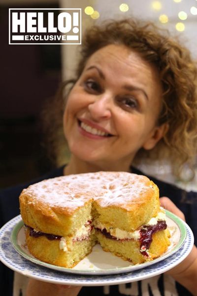 nadia-sawalha-with-cake