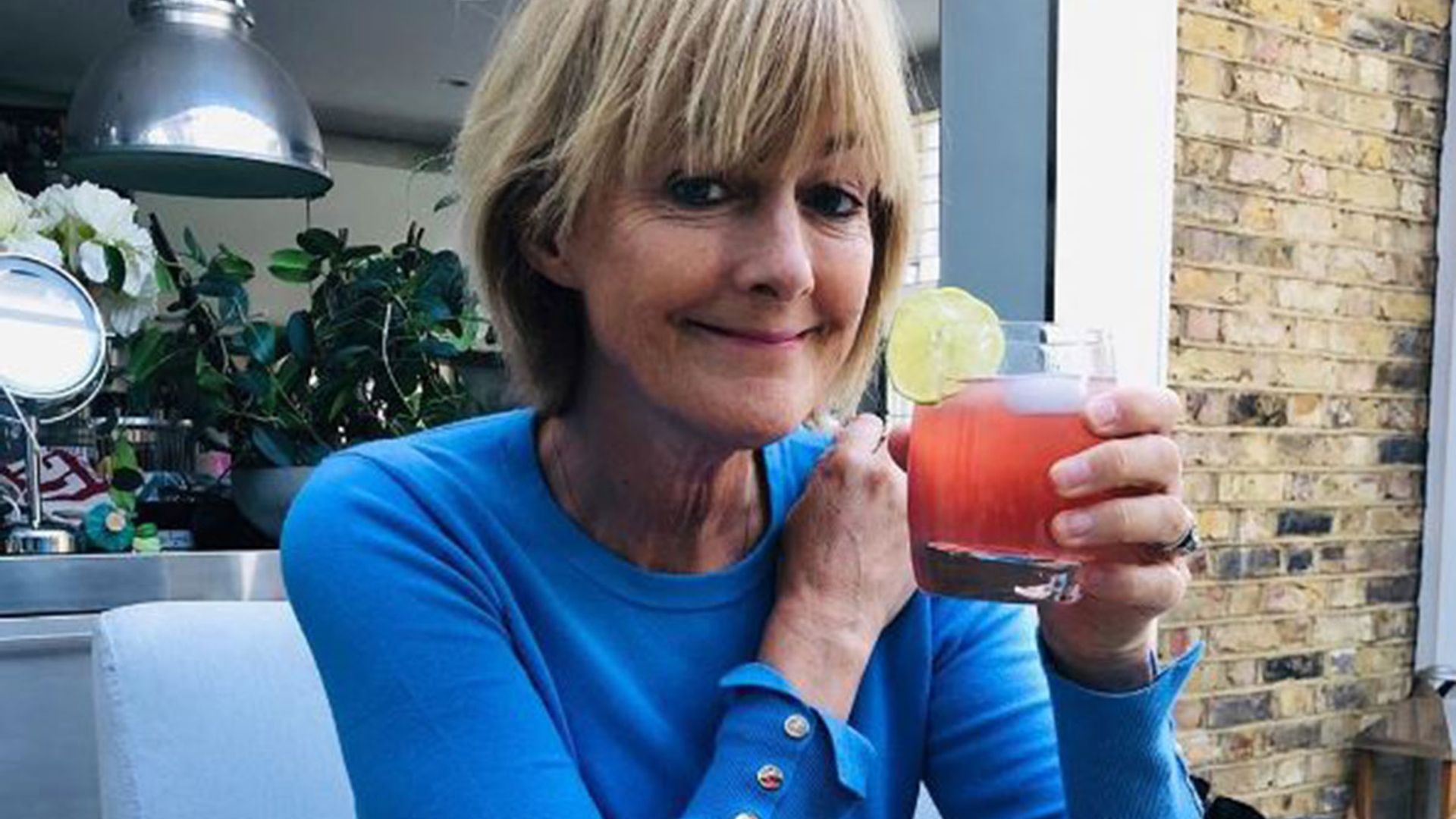Jane Moore treats pet dog to the ultimate lockdown haircut in cute post