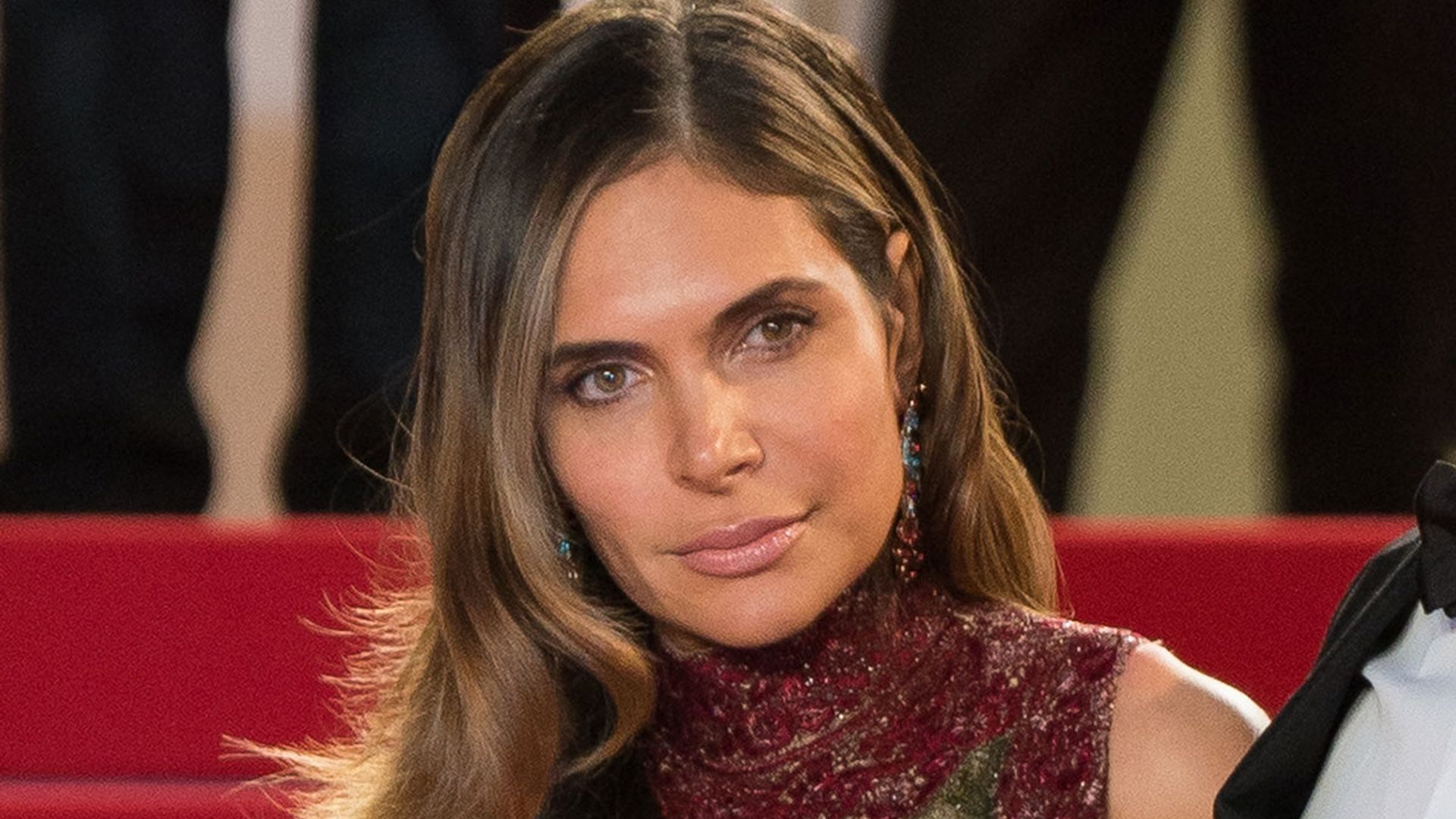 Robbie Williams' wife Ayda Field reveals heartbreaking cancer diagnosis ...