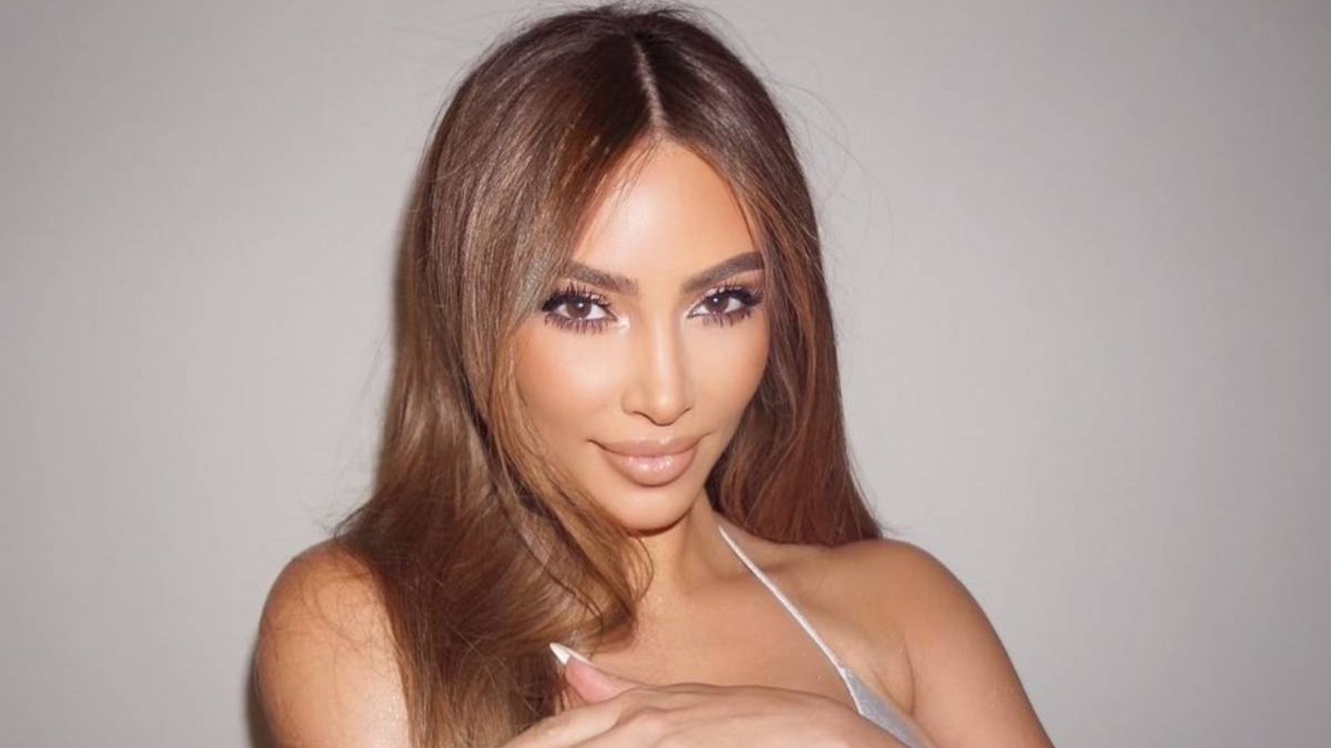 Kim Kardashian shares throwback photo and fans don't recognise her