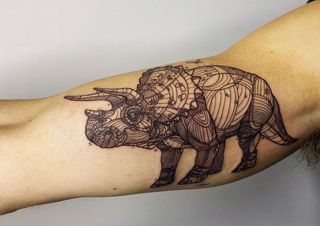tom-fletcher-dinosaur-tattoo