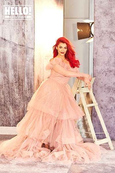 dianne-buswell-in-pink-tulle