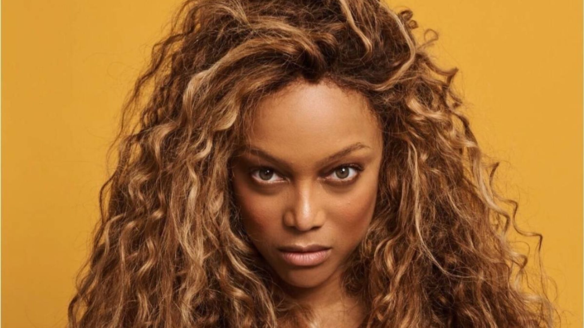 Tyra Banks makes candid body confession with photo - and fans react
