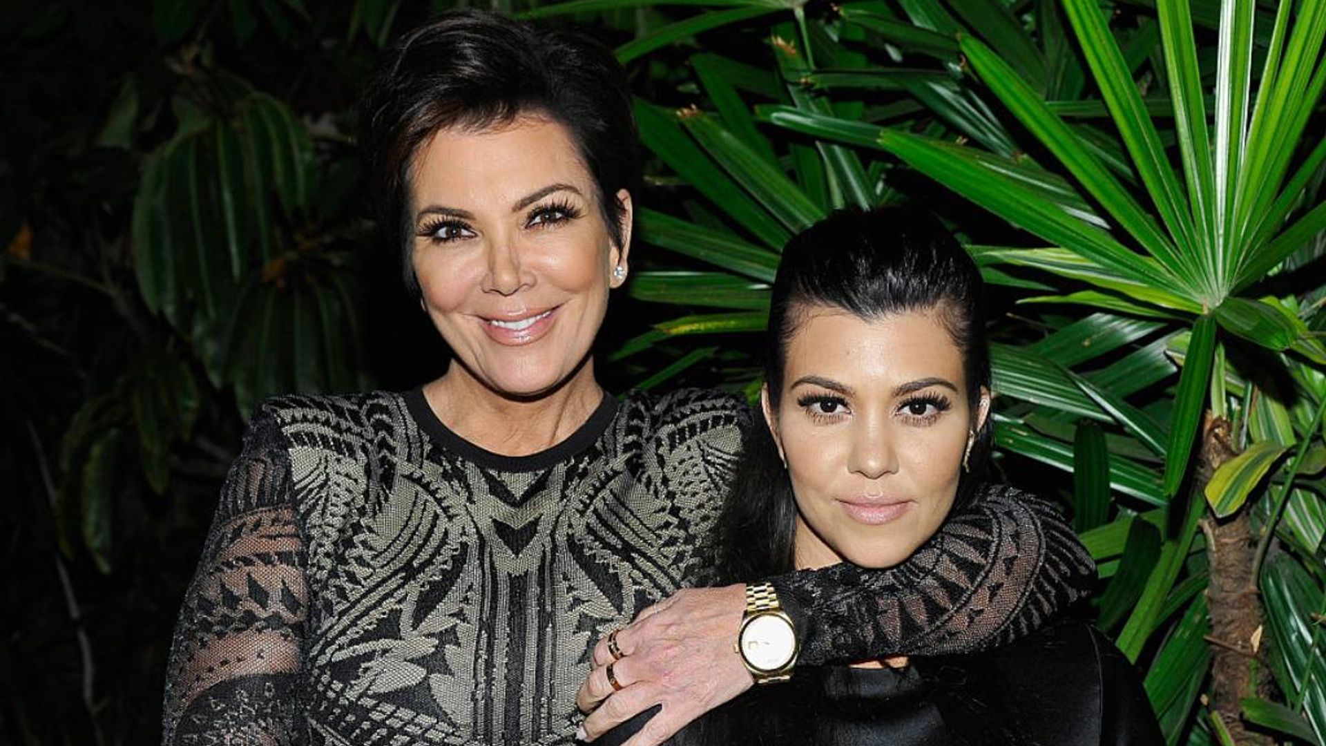 Kris Jenner is identical to daughter Kourtney Kardashian in filter-free family photo