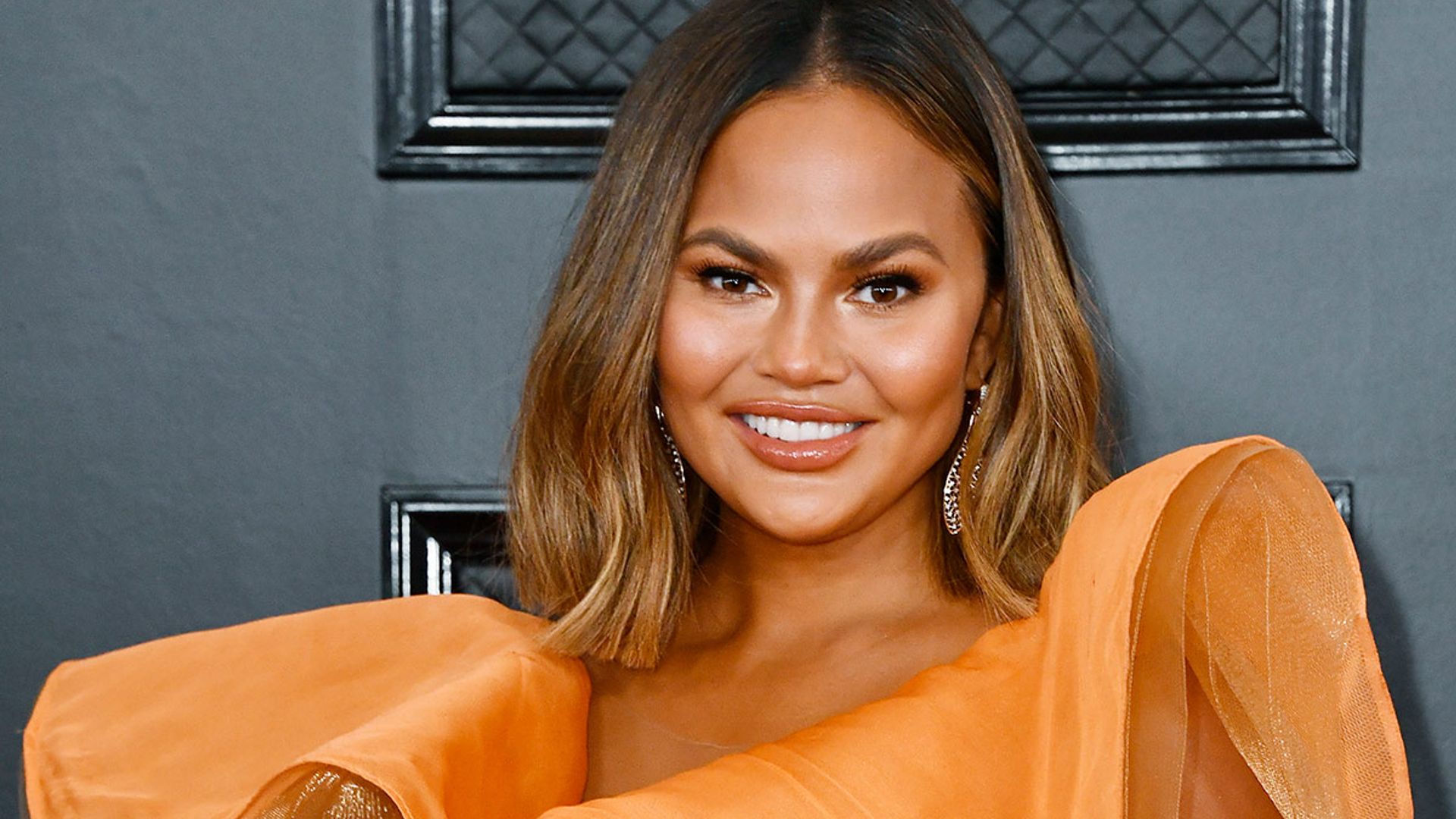 Chrissy Teigen melts hearts with adorable ballet photo of her daughter