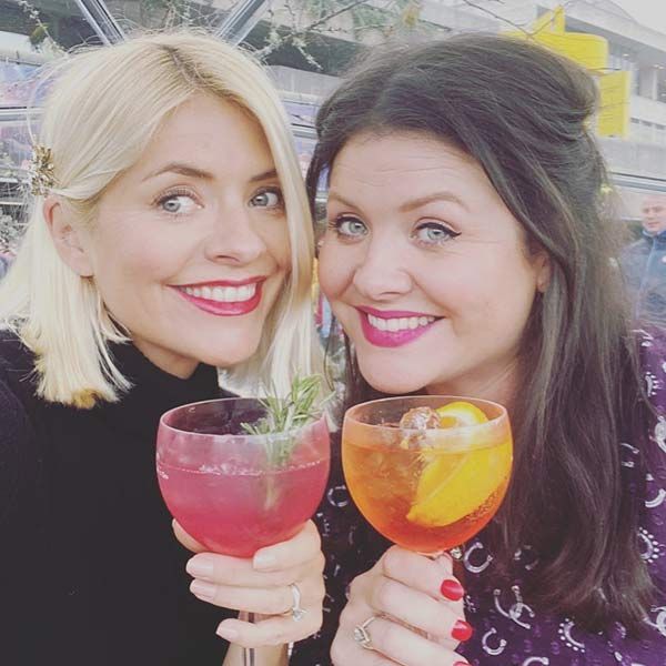 holly-willoughby-sister