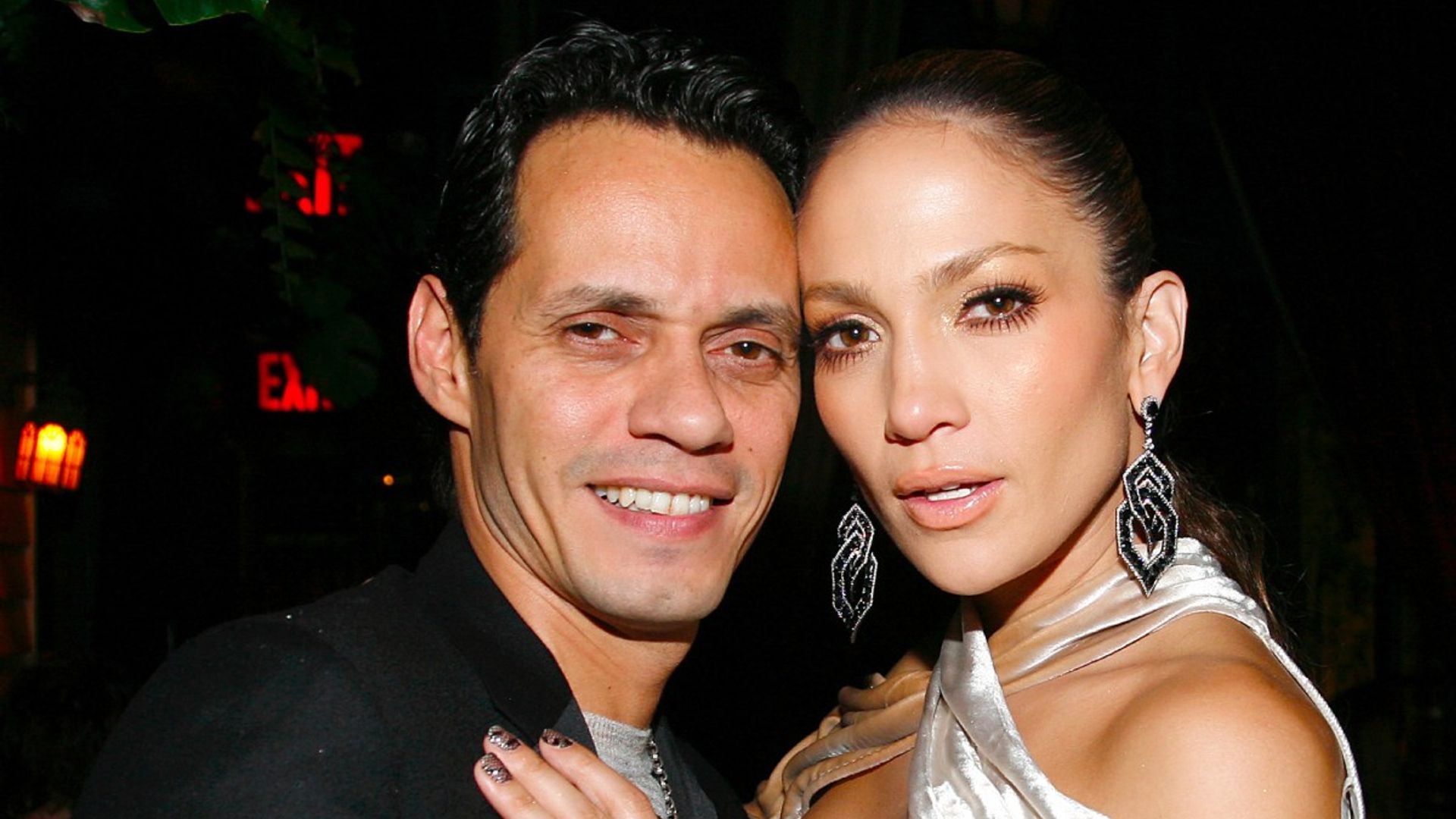 Jennifer Lopez 'upbeat' during lunch date with ex-husband Marc Anthony amid Bennifer rumors