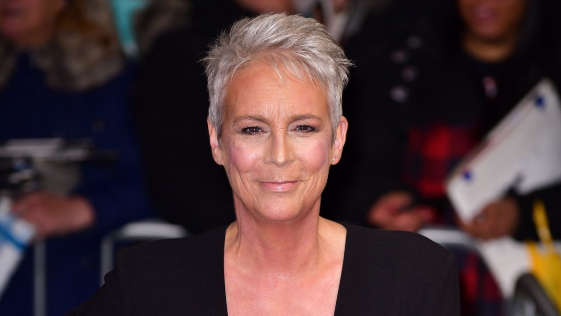 Jamie Lee Curtis hasn't aged a day as she shares epic throwback