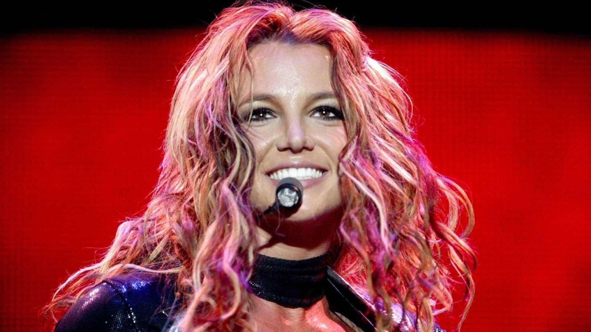 Britney Spears accuses family of 'humiliation' in heartbreaking message