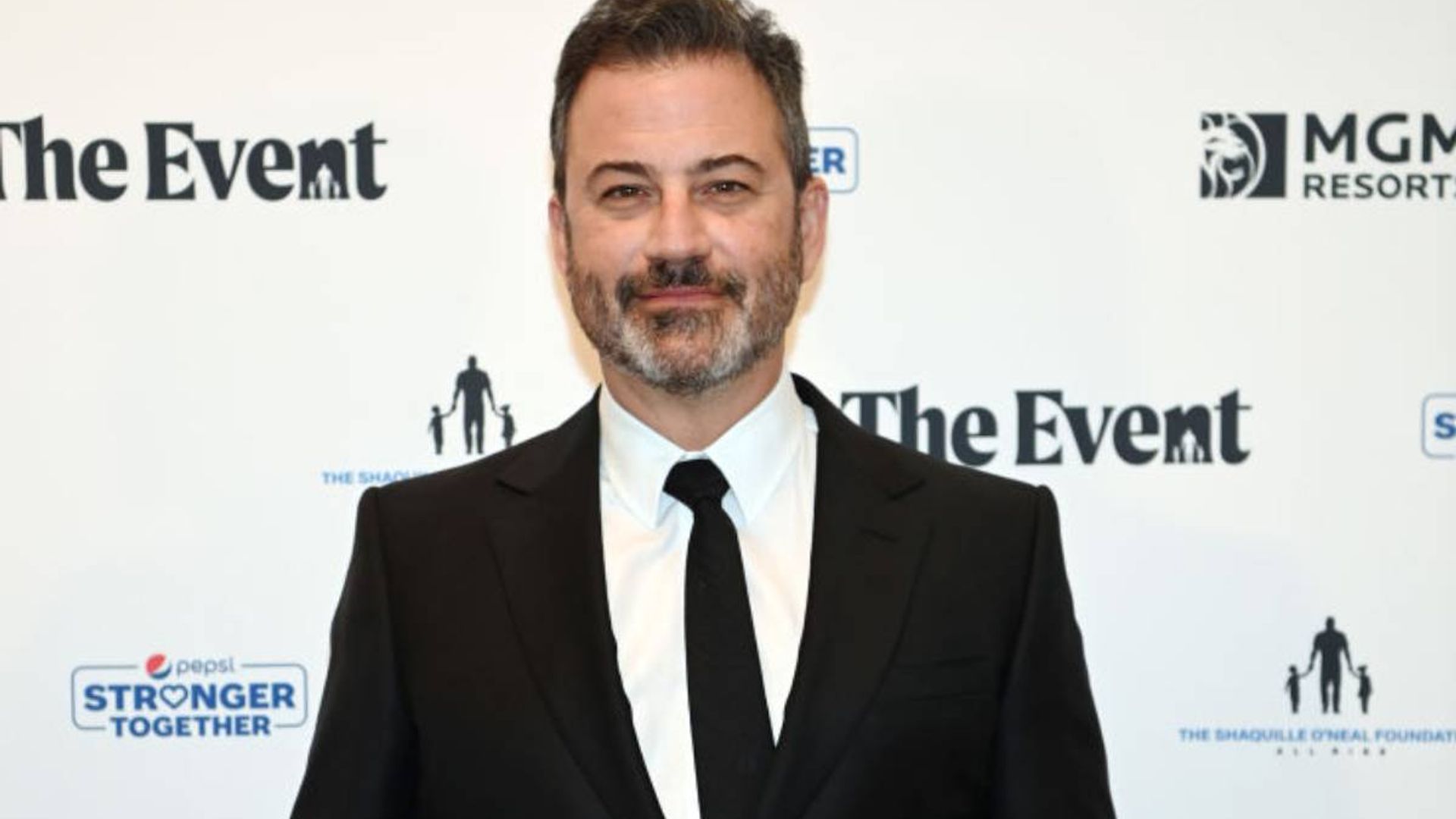 Jimmy Kimmel narrowly escapes injury while cooking Thanksgiving dinner - see the photos