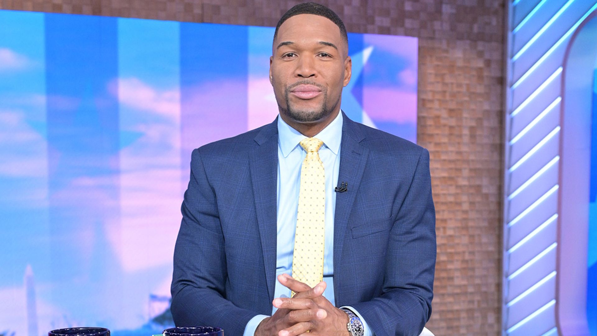 Michael Strahan has fans in stitches following fake injury video