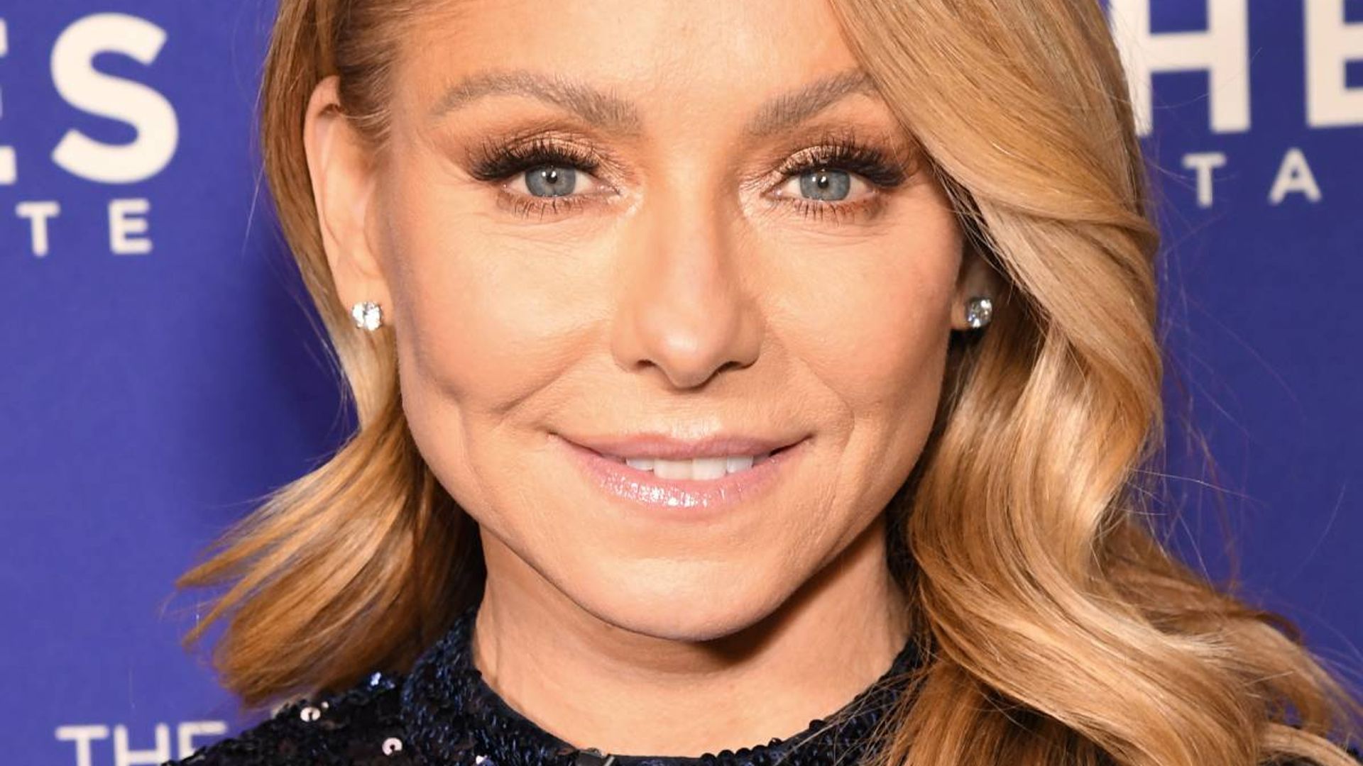 Kelly Ripa asks fans for their help as she shares glimpse inside vacation home near son Joaquin