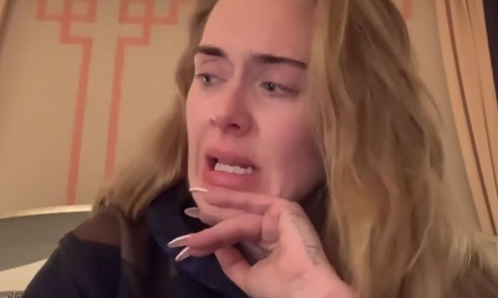 Adele breaks down in tears as she shares heartbreaking news with fans 