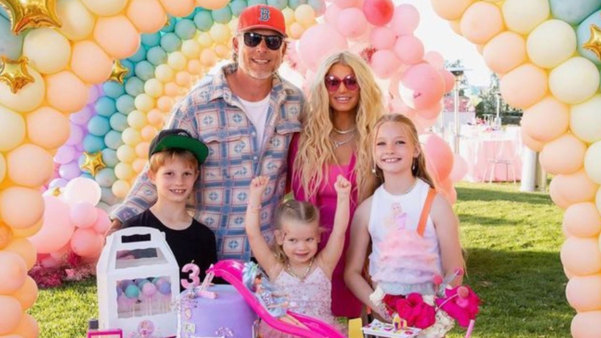 Jessica Simpson wows fans as she shares pictures of her daughters for special reason