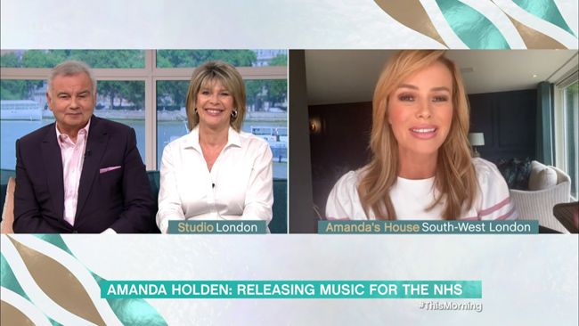 ruth-langsford-and-eamonn-holmes-interviewing-amanda-holden