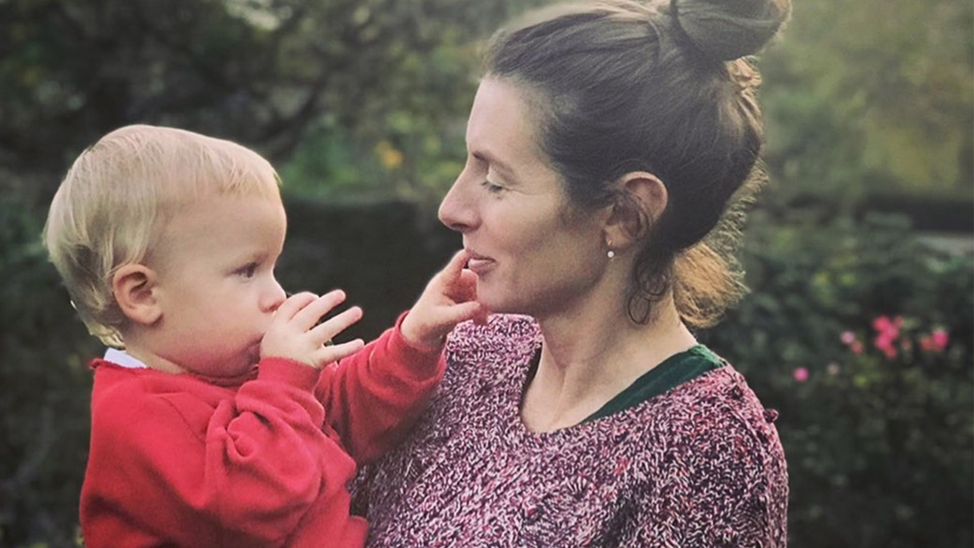 jools-oliver-and-baby-river