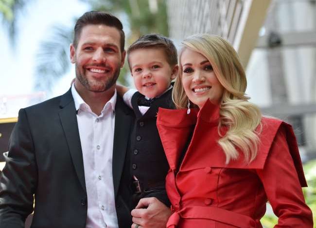 carrie-underwood-husband-son