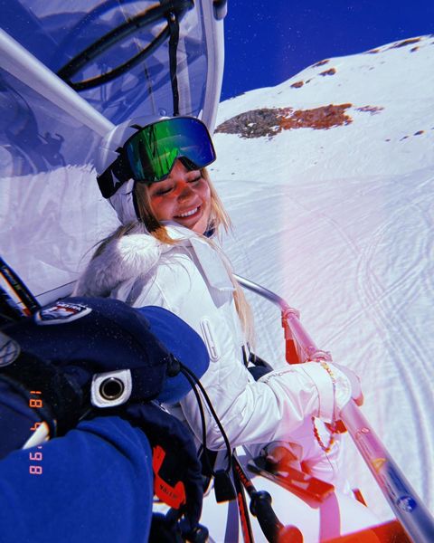tilly-ramsay-enjoys-ski-trip-with-friends