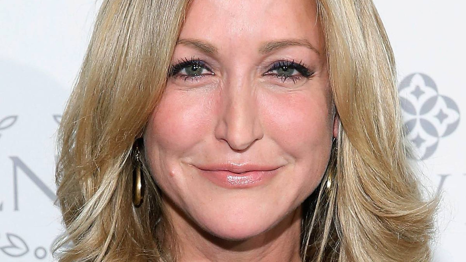 Lara Spencer shares breathtaking beach photo during evening with famous friends