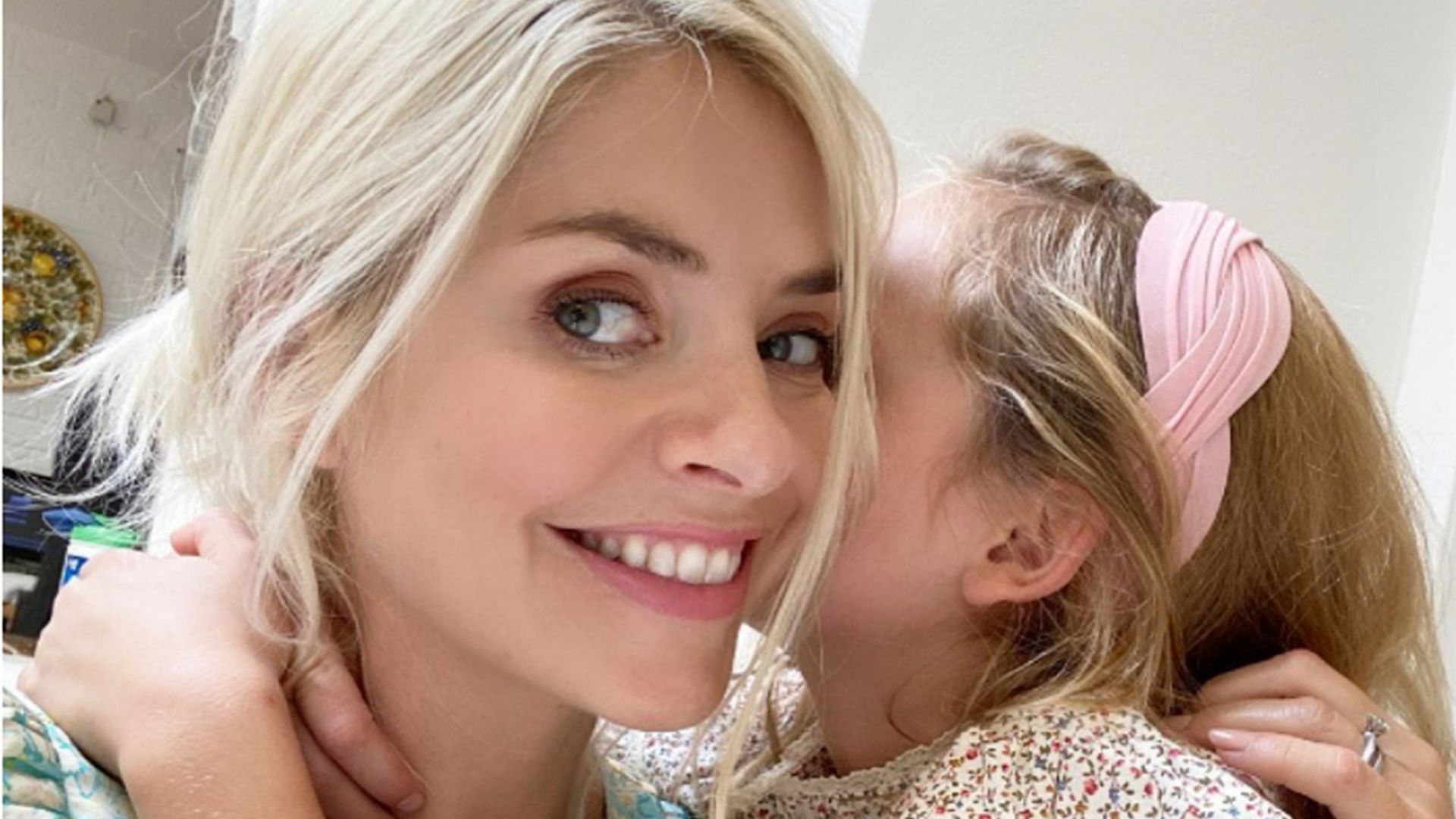 Holly Willoughby appears in brand new family photo – and fans all say the same thing