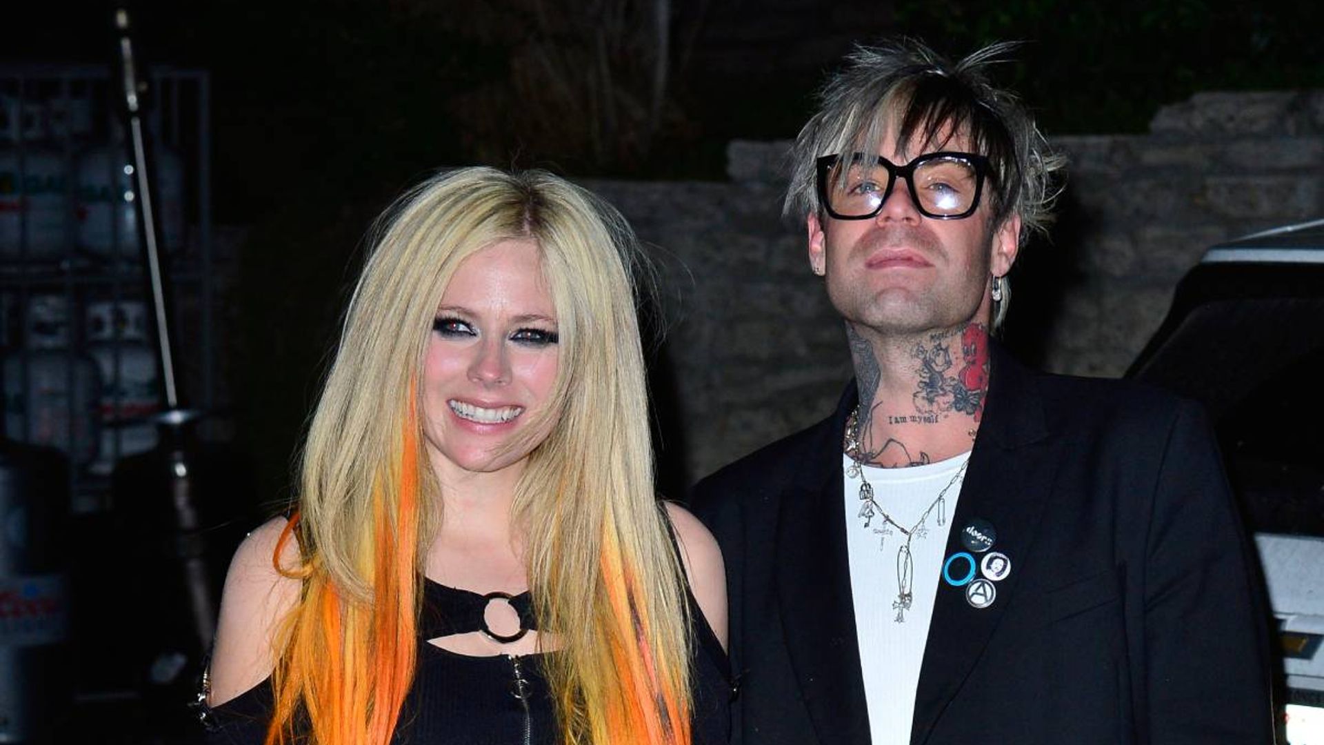 Avril Lavigne shares adorable videos of fiancé Mod Sun cheering her on as she performs