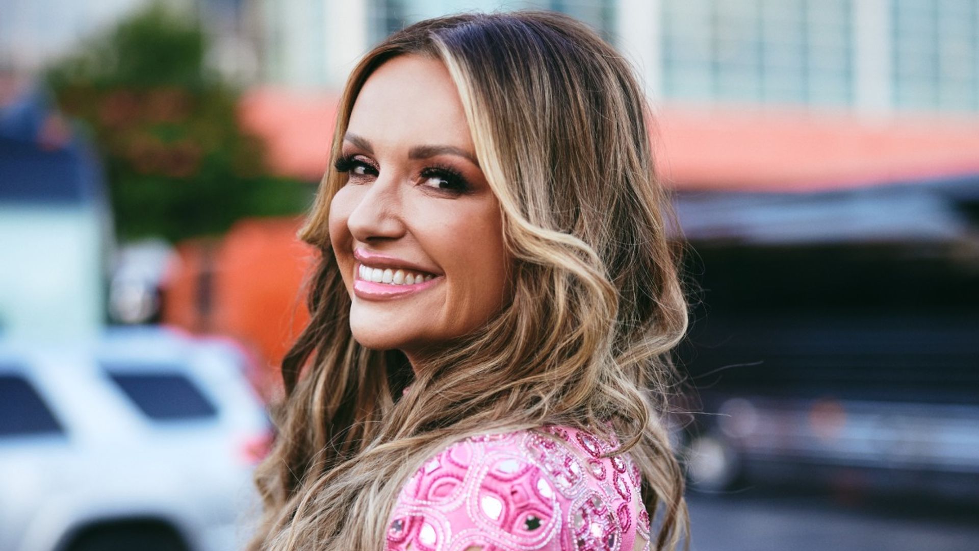Carly Pearce to host ACM Honors for second year in a row