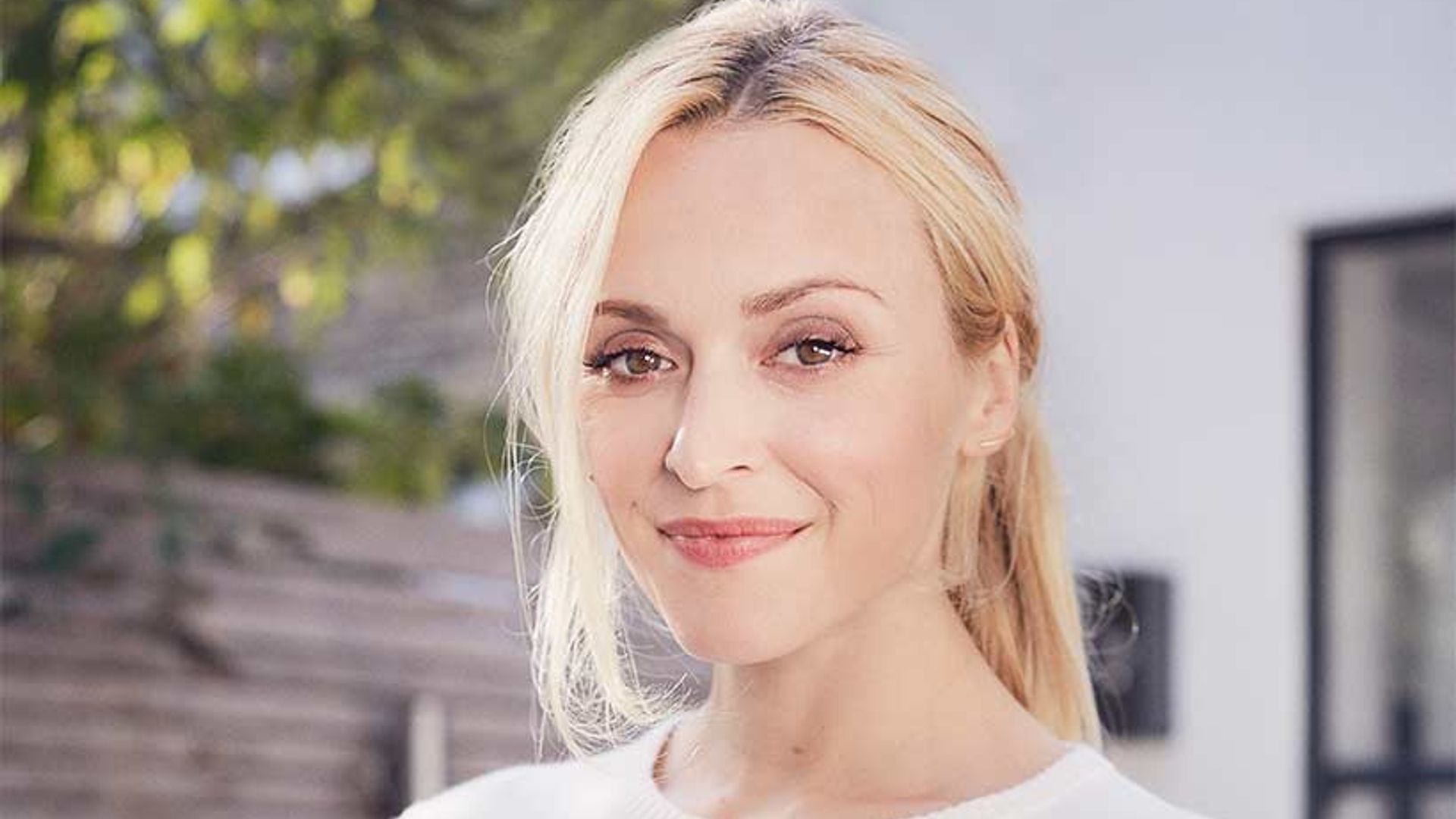 Fearne Cotton's coconut-crusted haddock fingers and mushy peas recipe