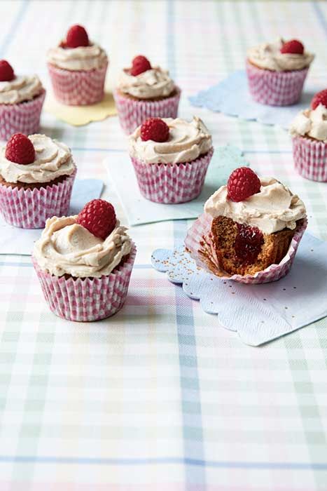 Peanut-butter-and-jam-cupcakes