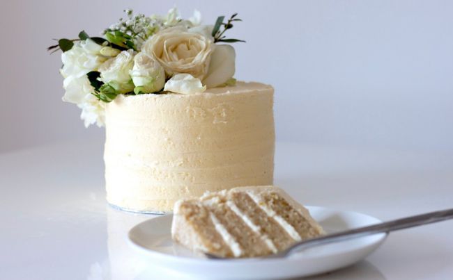 Royal-Wedding-Vegan-Lemon-and-Elderflower-Cake